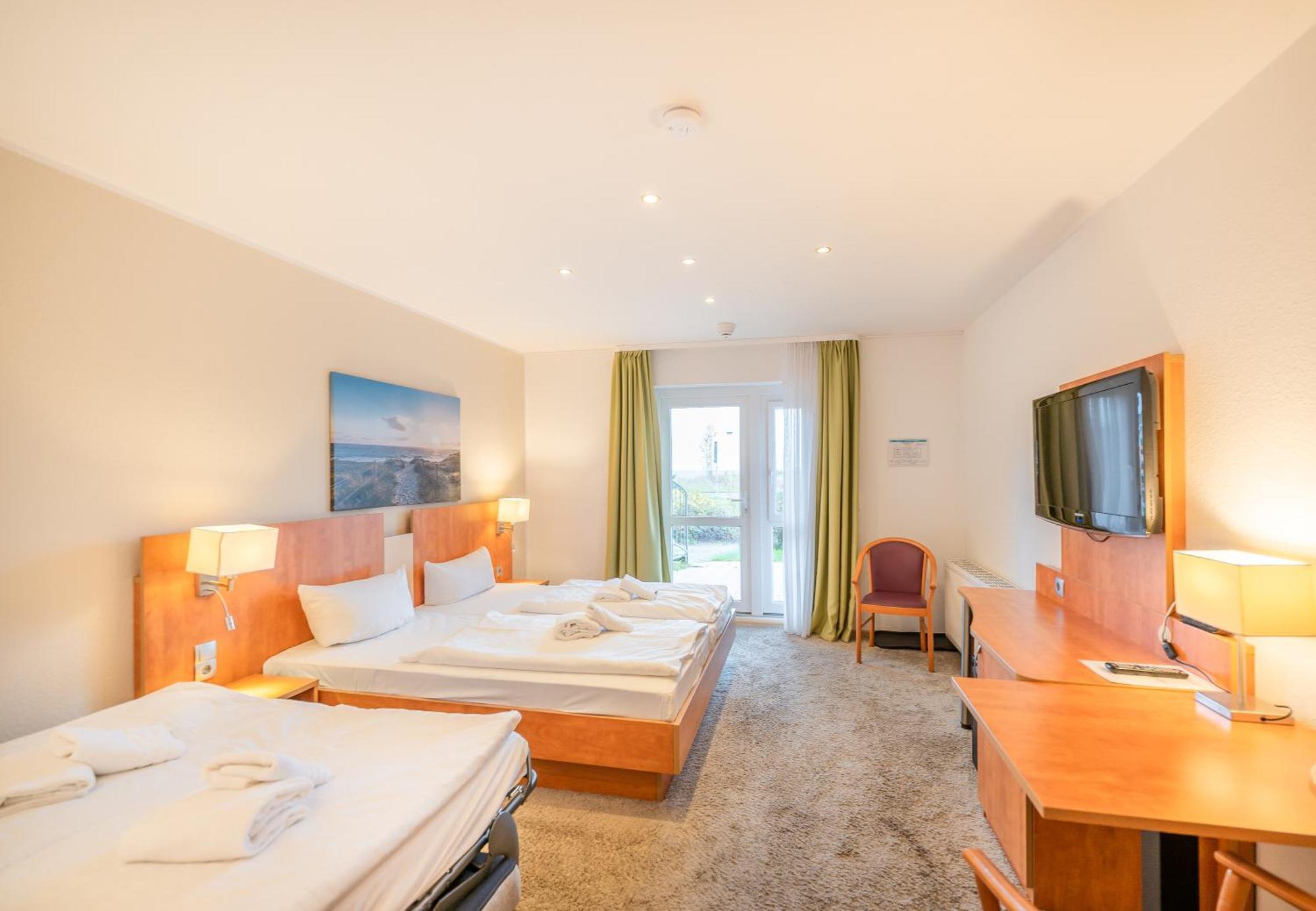 Hotel Koenigslinie Sassnitz Esterno foto