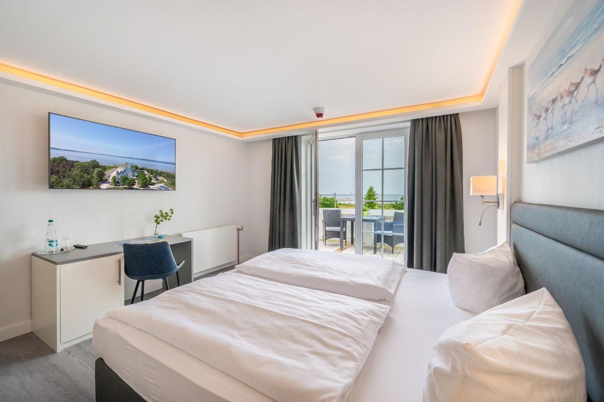 Hotel Koenigslinie Sassnitz Esterno foto
