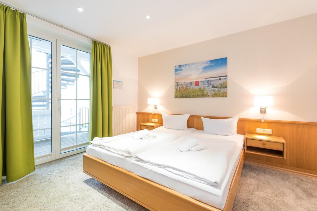 Hotel Koenigslinie Sassnitz Esterno foto